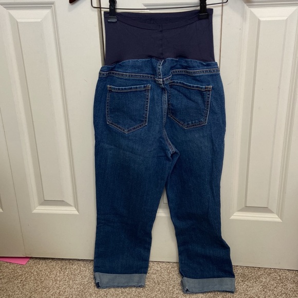 Old Navy Maternity Denim Capris with Full Tummy Panel - Picture 4 of 8